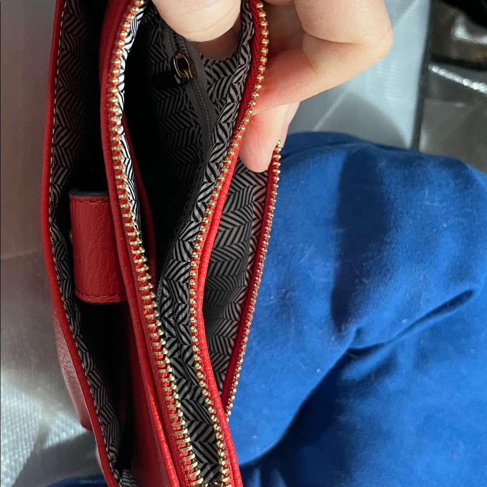 New vegan red bag, cross body - Picture 10 of 11